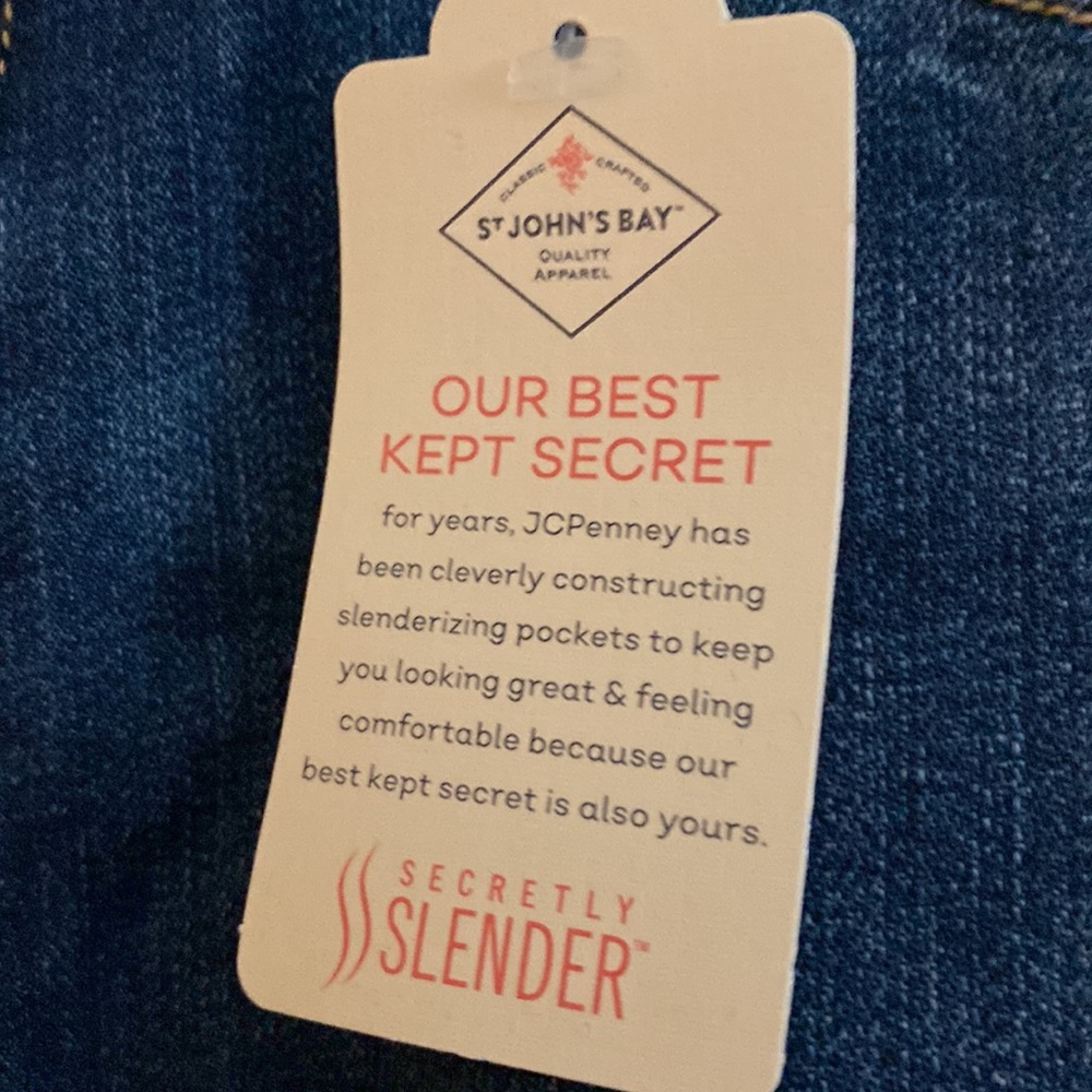 NWT St Johns Bay mid rise Capri Jeans size 16 - Picture 2 of 6